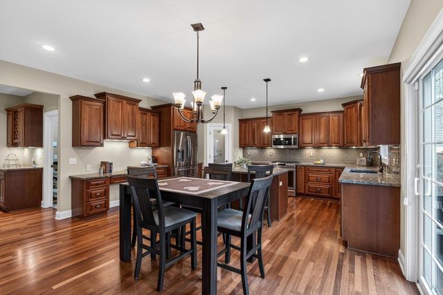 1226 Wenzel Way, Waunakee, WI 53597