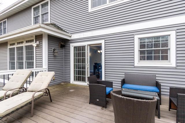 1226 Wenzel Way, Waunakee, WI 53597