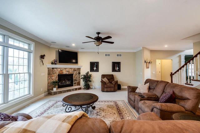 1226 Wenzel Way, Waunakee, WI 53597