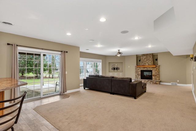 1226 Wenzel Way, Waunakee, WI 53597