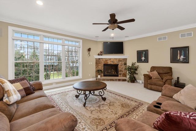 1226 Wenzel Way, Waunakee, WI 53597