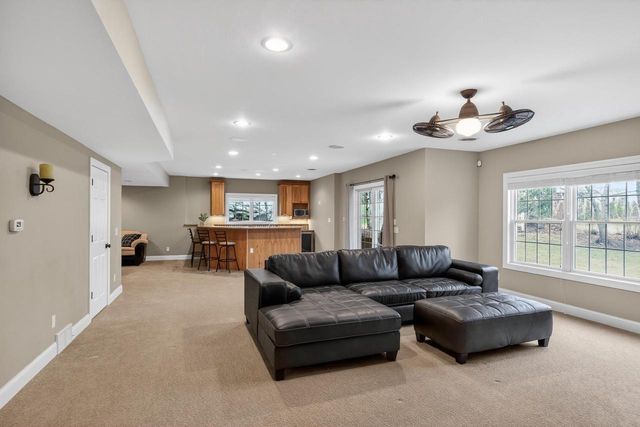1226 Wenzel Way, Waunakee, WI 53597