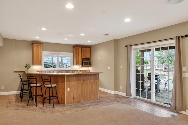 1226 Wenzel Way, Waunakee, WI 53597