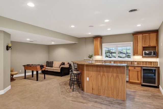 1226 Wenzel Way, Waunakee, WI 53597