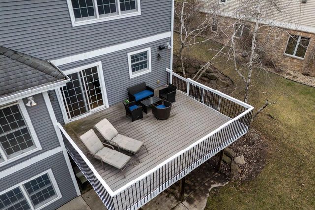 1226 Wenzel Way, Waunakee, WI 53597