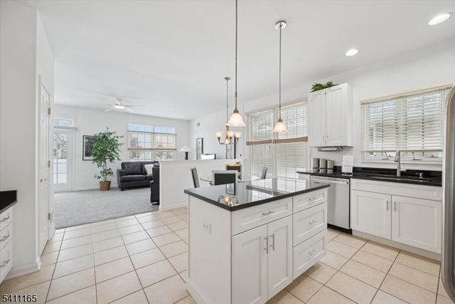 15 Republic Row, Franklin Twp., NJ 08873