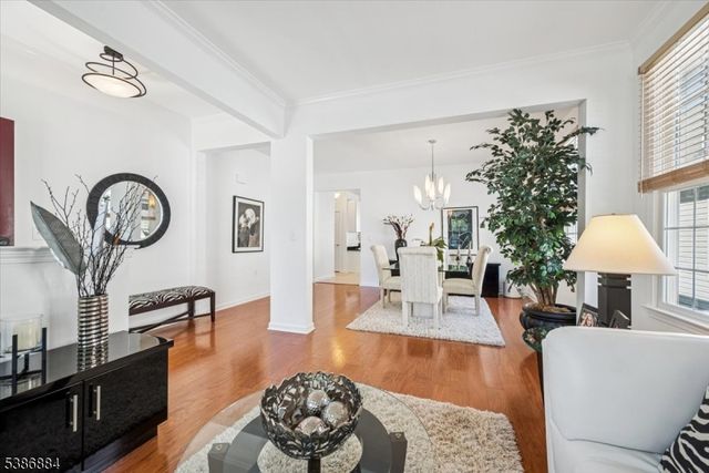 15 Republic Row, Franklin Twp., NJ 08873