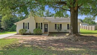 248 Helen Drive NW, Monroe, GA 30656