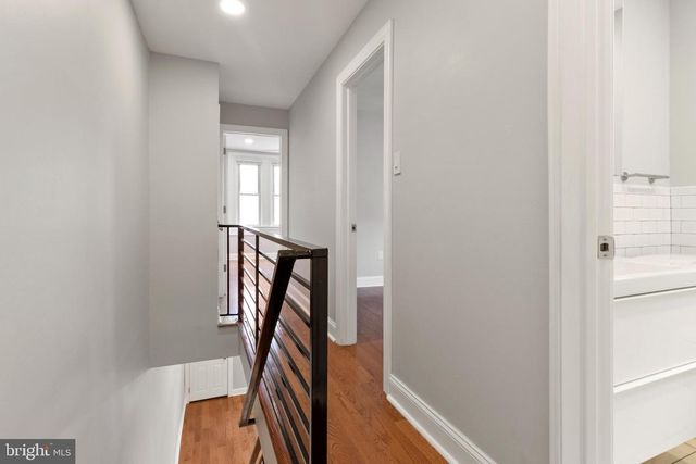1602 S LECOUNT ST, Philadelphia, PA 19145