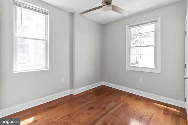 1602 S LECOUNT ST, Philadelphia, PA 19145