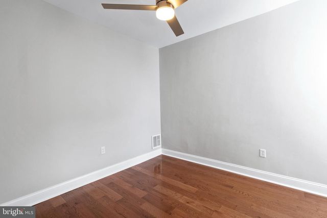 1602 S LECOUNT ST, Philadelphia, PA 19145