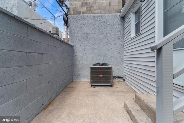 1602 S LECOUNT ST, Philadelphia, PA 19145