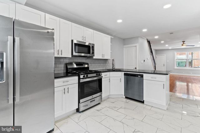 1602 S LECOUNT ST, Philadelphia, PA 19145