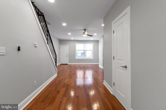 1602 S LECOUNT ST, Philadelphia, PA 19145