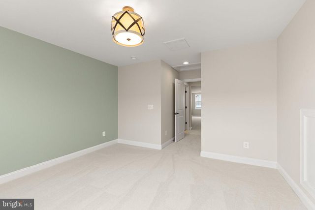 117 MALLARD DR, Lake Frederick, VA 22630