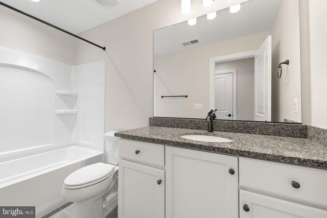117 MALLARD DR, Lake Frederick, VA 22630