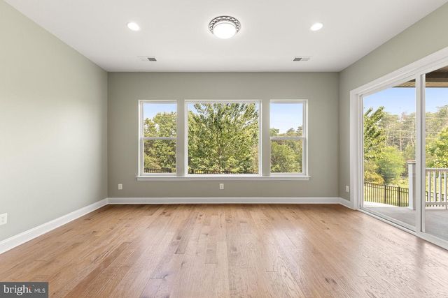 117 MALLARD DR, Lake Frederick, VA 22630