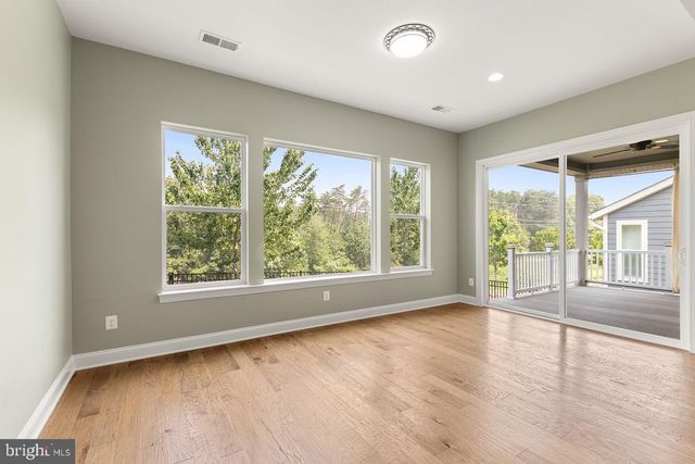 117 MALLARD DR, Lake Frederick, VA 22630