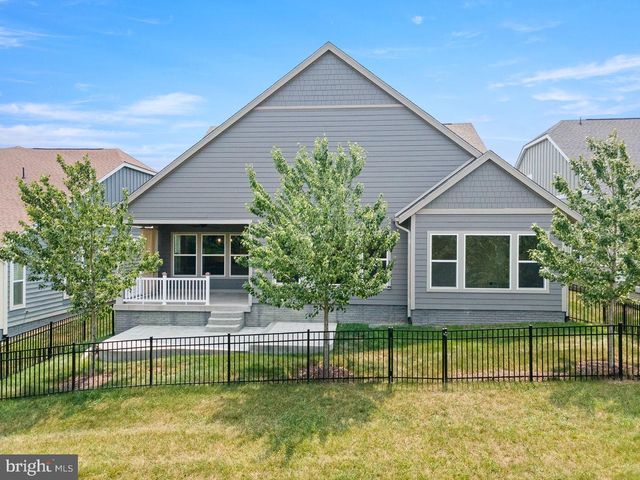 117 MALLARD DR, Lake Frederick, VA 22630