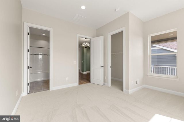 117 MALLARD DR, Lake Frederick, VA 22630