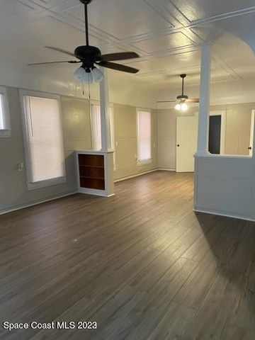 2206 Irwin Street, Melbourne, FL 32901