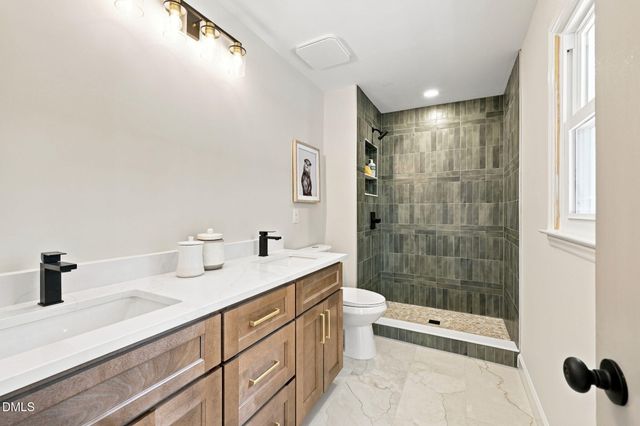 6220 Bramblewood Drive, Raleigh, NC 27612