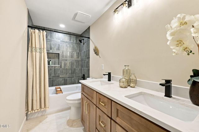 6220 Bramblewood Drive, Raleigh, NC 27612