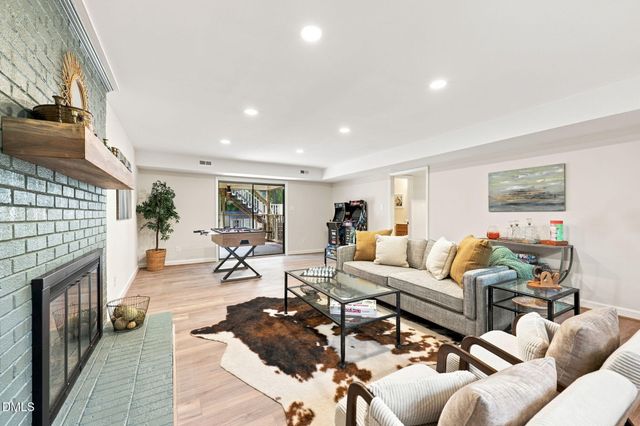 6220 Bramblewood Drive, Raleigh, NC 27612