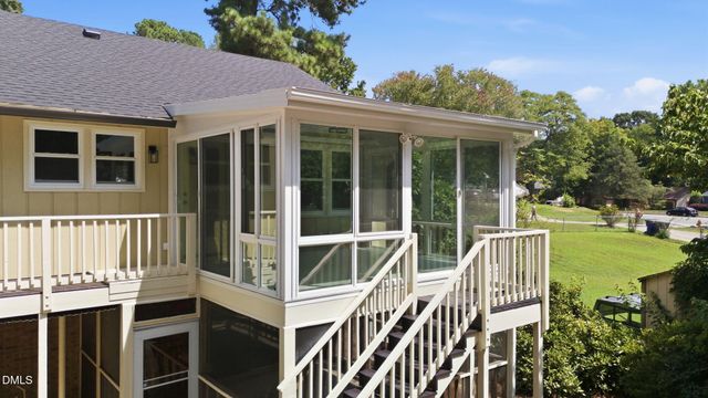 6220 Bramblewood Drive, Raleigh, NC 27612