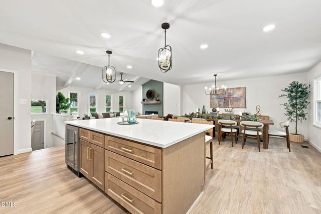 6220 Bramblewood Drive, Raleigh, NC 27612