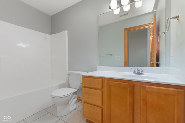 6686 Woodcrest Drive, Avon, IN 46123