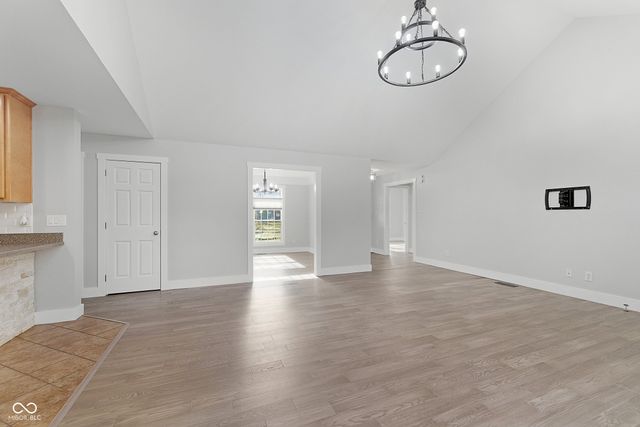 6686 Woodcrest Drive, Avon, IN 46123