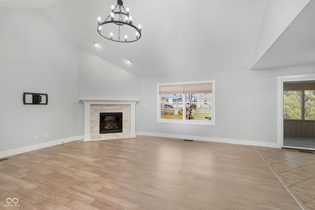 6686 Woodcrest Drive, Avon, IN 46123