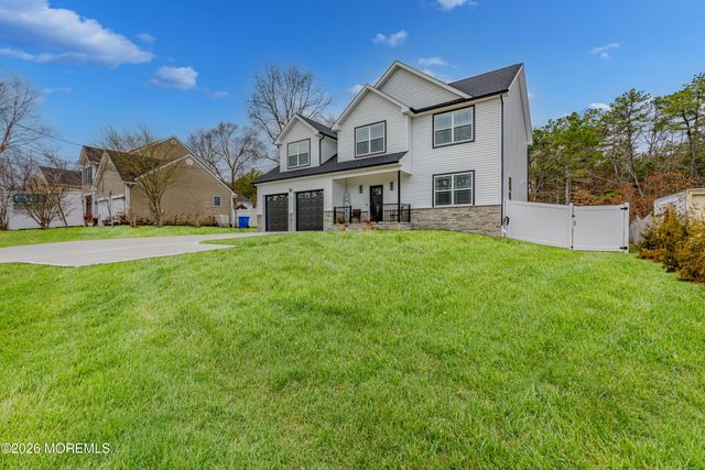 622 Lighthouse Drive, Manahawkin, NJ 08050