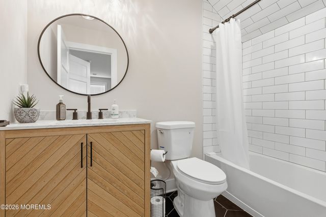 622 Lighthouse Drive, Manahawkin, NJ 08050