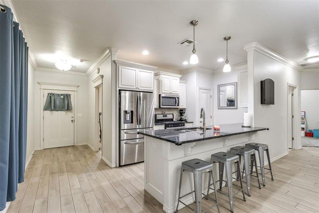 2232 Fallview Drive, Edmond, OK 73034