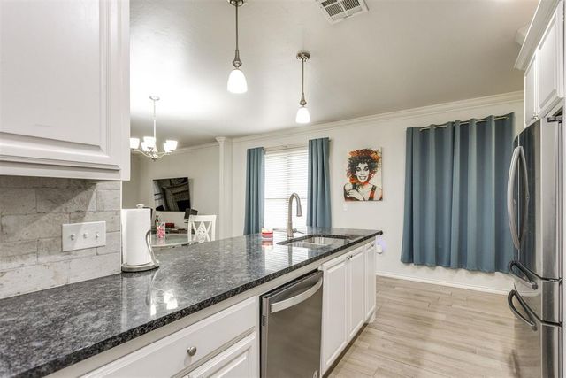 2232 Fallview Drive, Edmond, OK 73034