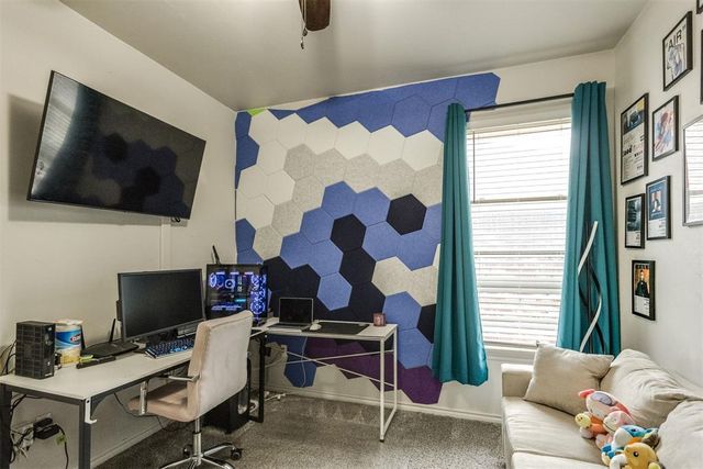 2232 Fallview Drive, Edmond, OK 73034