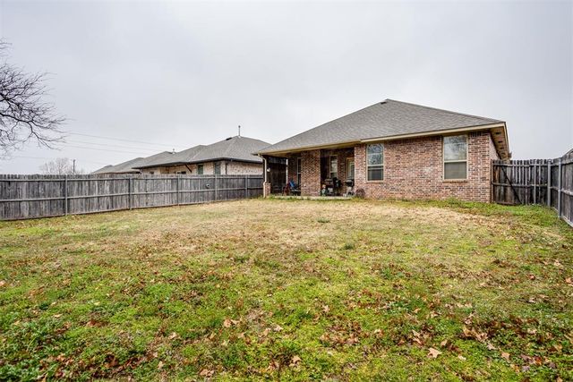 2232 Fallview Drive, Edmond, OK 73034