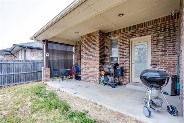2232 Fallview Drive, Edmond, OK 73034