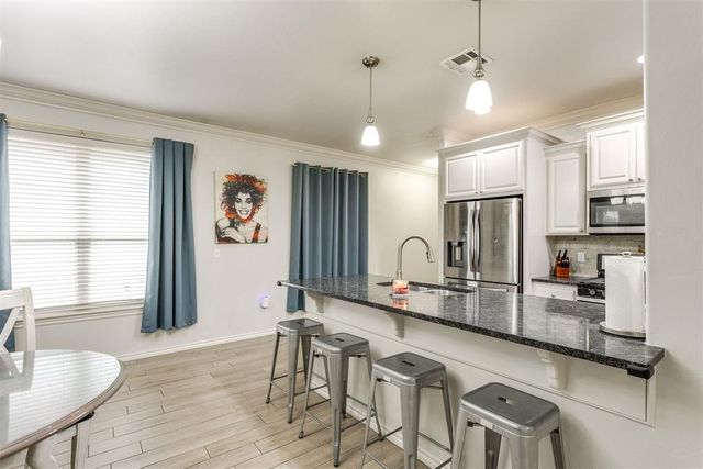 2232 Fallview Drive, Edmond, OK 73034