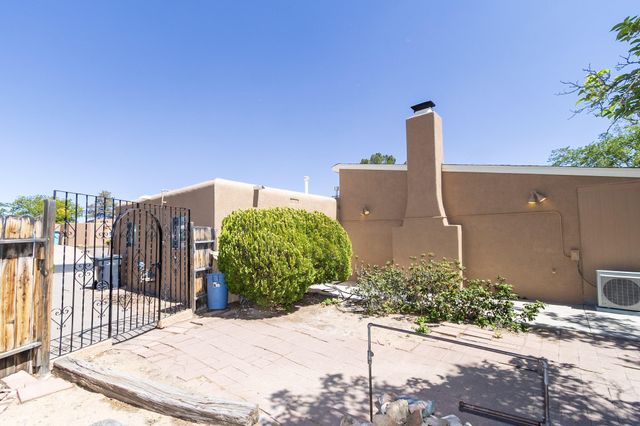 3606 Saint Andrews Drive SE, Rio Rancho, NM 87124
