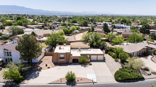 3606 Saint Andrews Drive SE, Rio Rancho, NM 87124