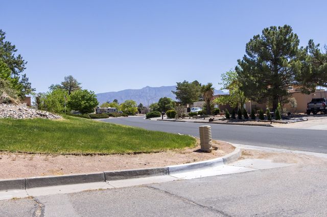 3606 Saint Andrews Drive SE, Rio Rancho, NM 87124
