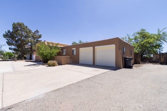 3606 Saint Andrews Drive SE, Rio Rancho, NM 87124