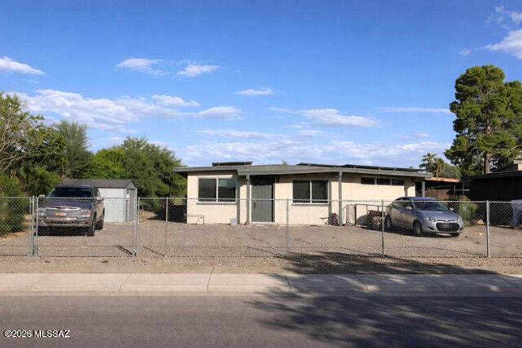 3922 N Palm Grove Drive, Tucson, AZ 85705