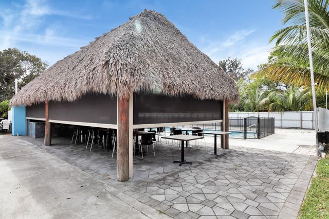 140 Possum Pass, West Palm Beach, FL 33413