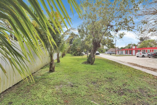 140 Possum Pass, West Palm Beach, FL 33413