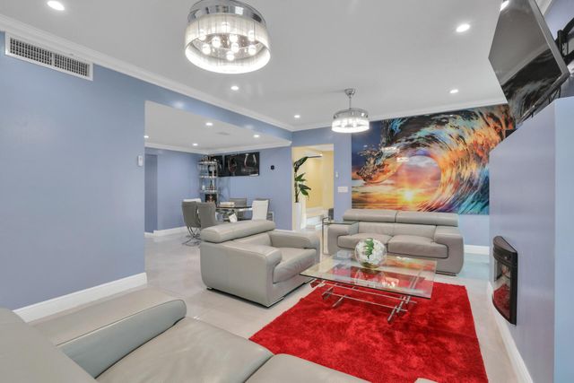 140 Possum Pass, West Palm Beach, FL 33413