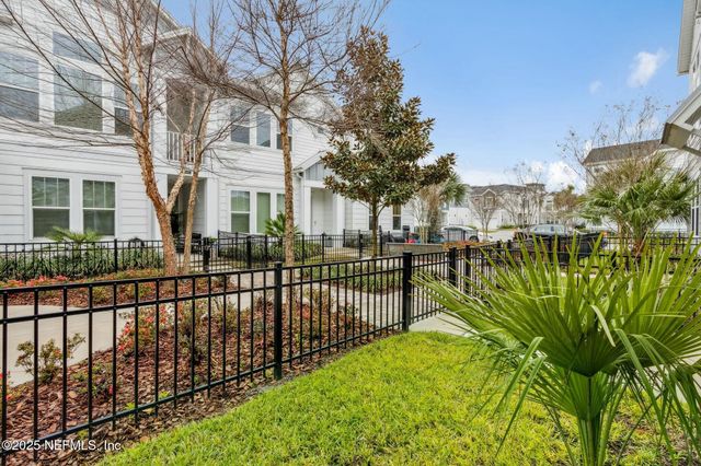 11484 GULLY Court, Jacksonville, FL 32256